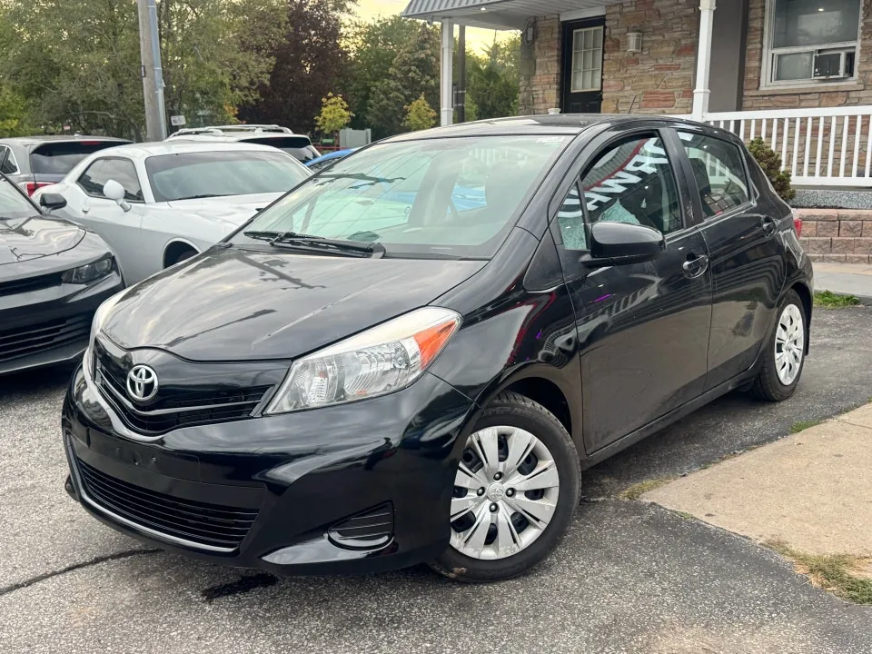 Toyota Yaris 2014 photo 3