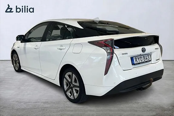 Toyota Prius 2016 photo 2