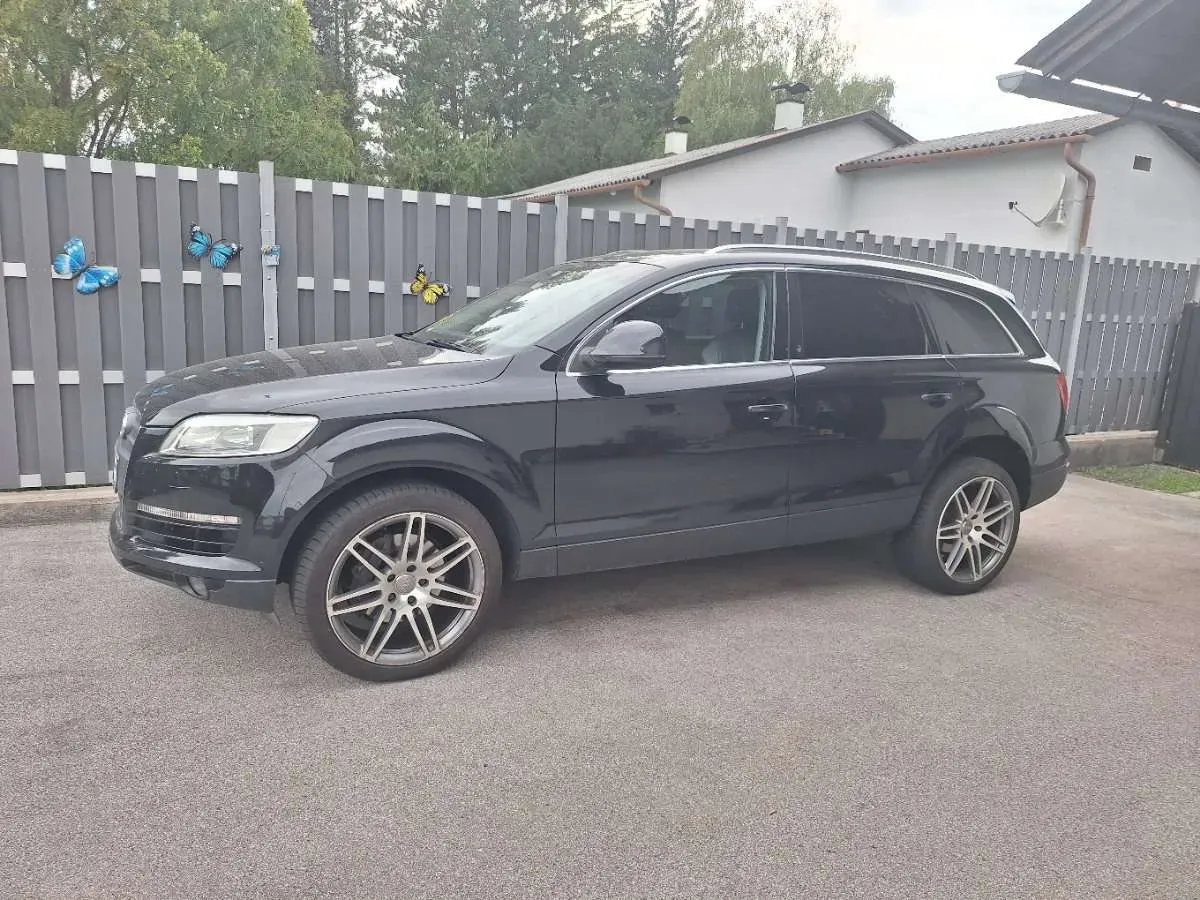 Audi Q7 2008 photo 3