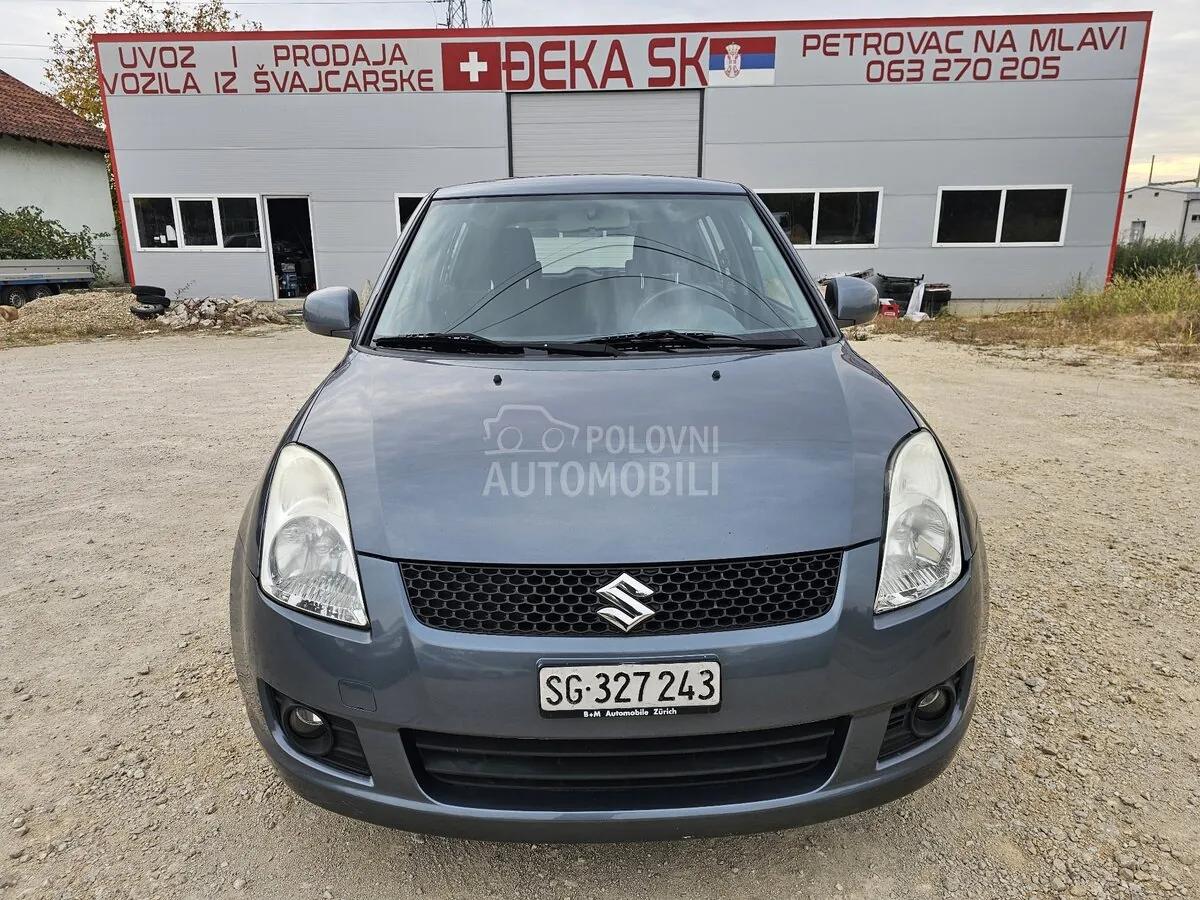 Suzuki Swift 2010 photo 2