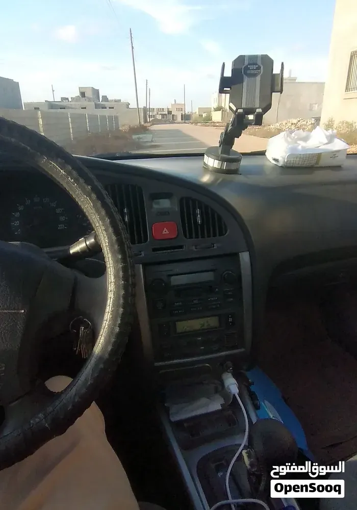 Hyundai Avante 2005 photo 2
