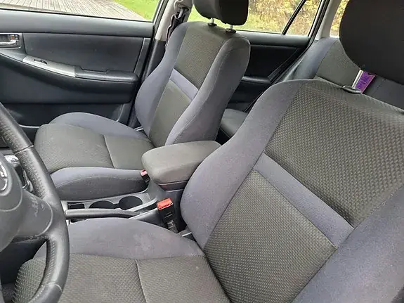Toyota Corolla 2004 photo 4