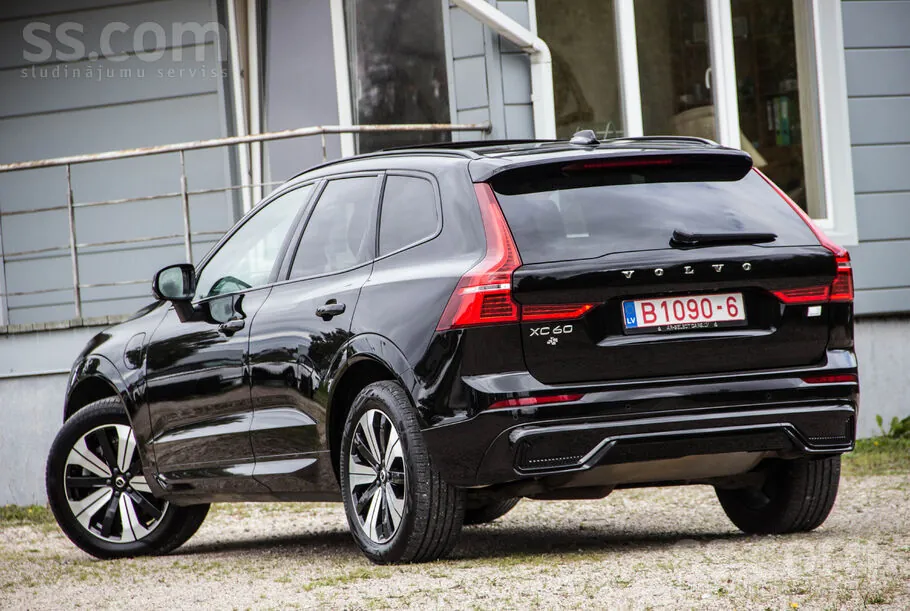 Volvo Xc60 2023 photo 4