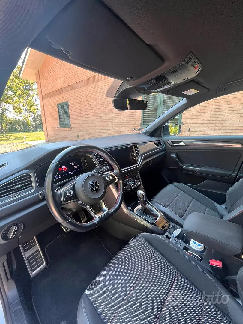 Volkswagen T-Roc 2021 photo 4