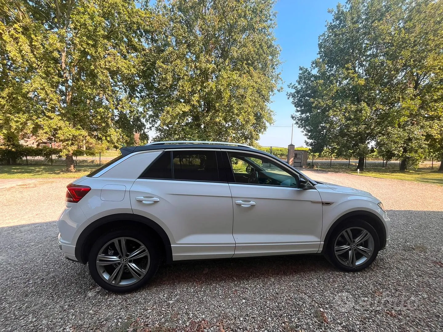 Volkswagen T-Roc 2021 photo 3