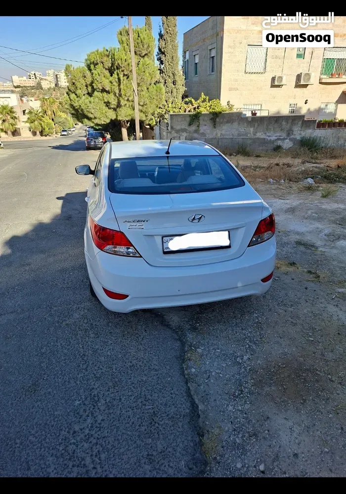 Hyundai Accent 2017 photo 4