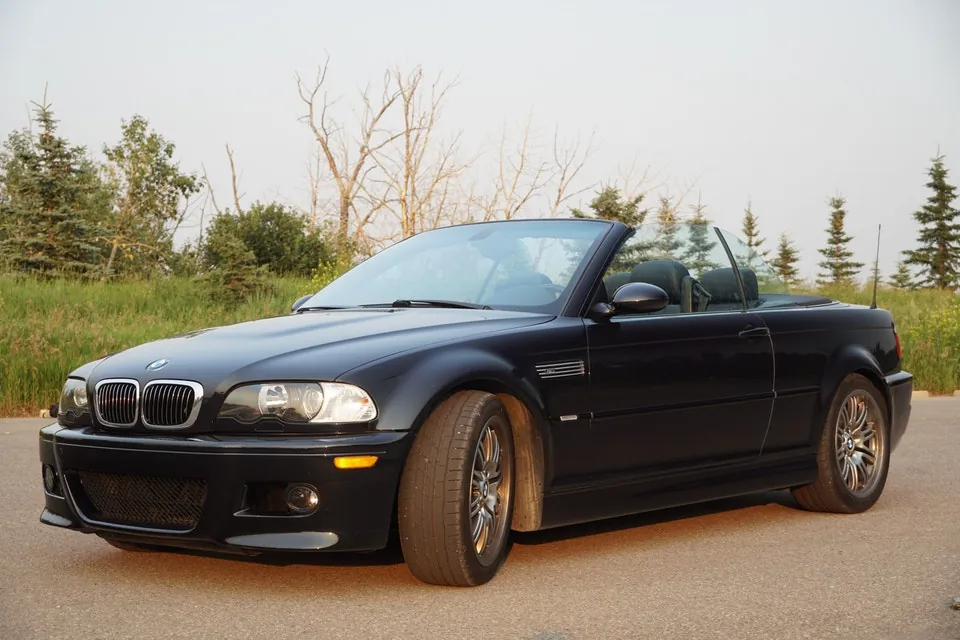BMW E46 M3 2004 photo 2