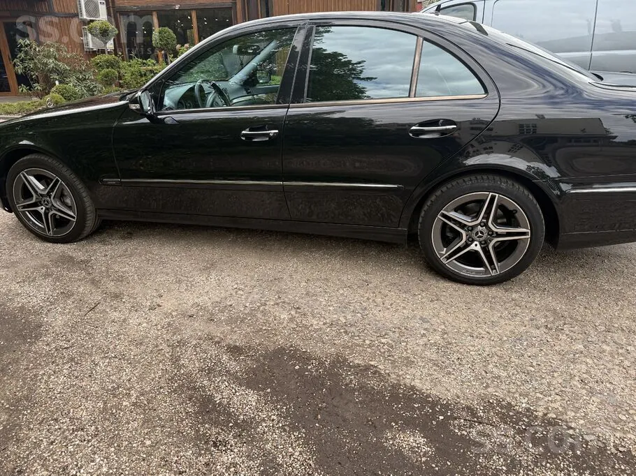 Mercedes-Benz E280 2008 photo 2
