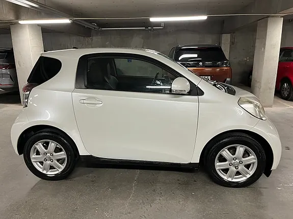 Toyota Iq 2010 photo 3
