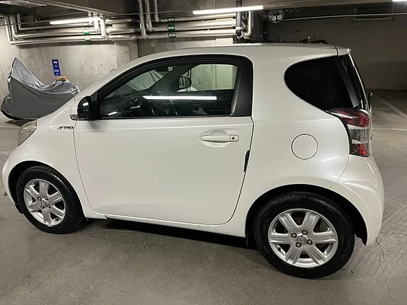 Toyota Iq 2010 photo 2