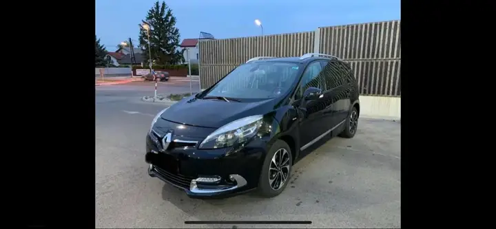Renault Grand Scénic 2016 photo 2