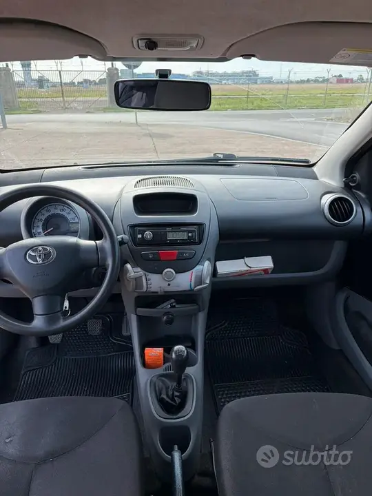 Toyota Aygo 2007 photo 2
