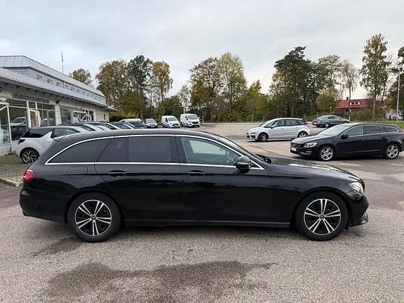 Mercedes-Benz E220 2020 photo 4