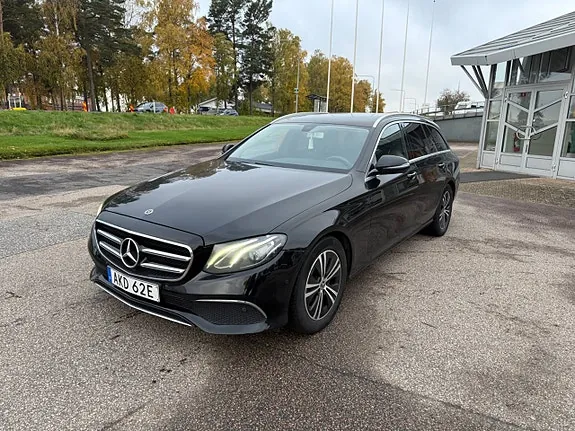 Mercedes-Benz E220 2020 photo 2