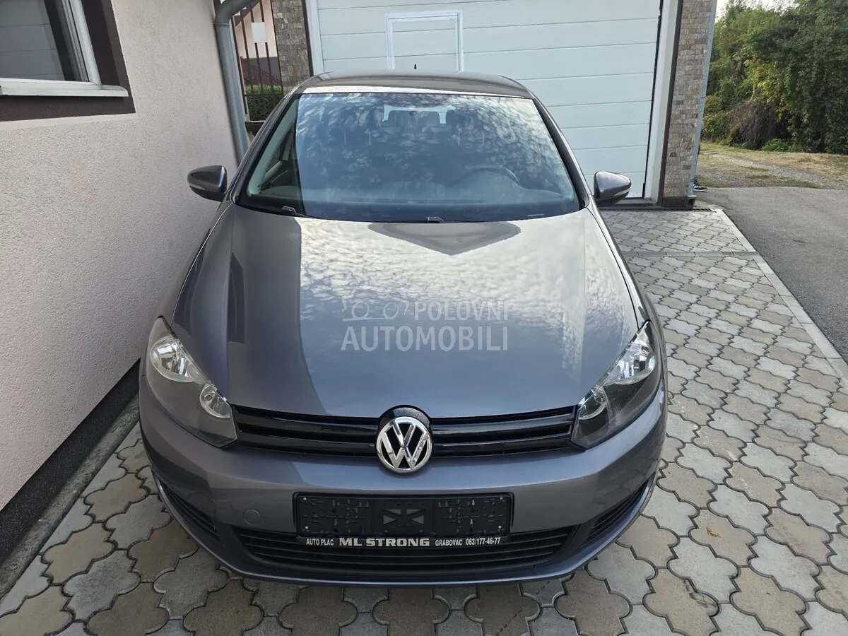 Volkswagen Golf 2010 photo 4