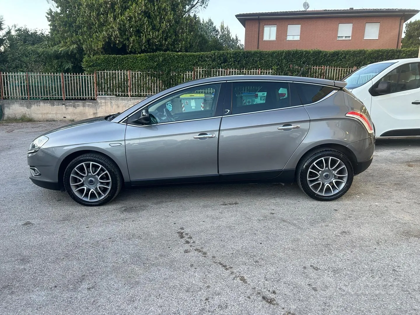 Lancia Delta 2011 photo 4
