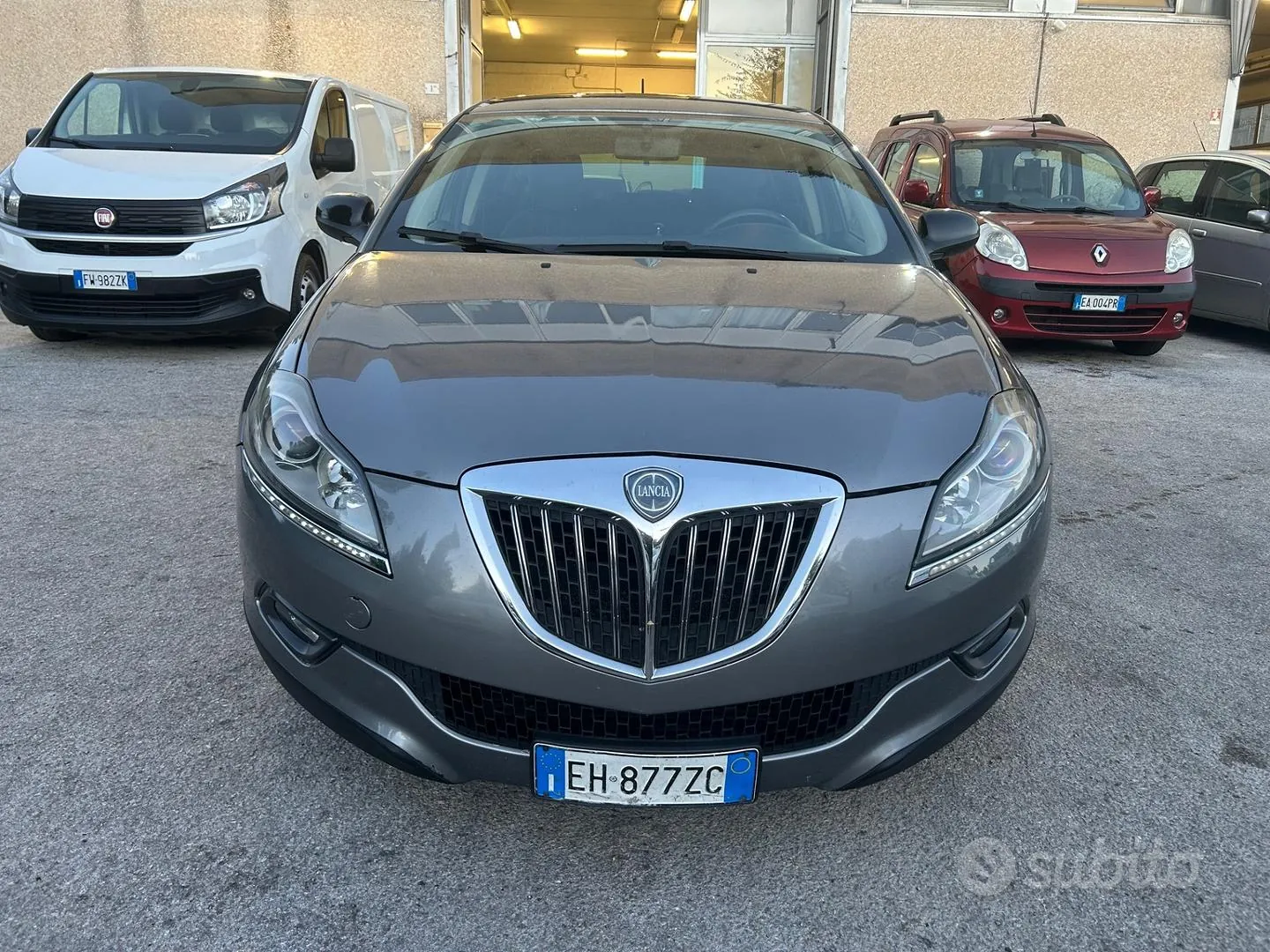 Lancia Delta 2011 photo 2