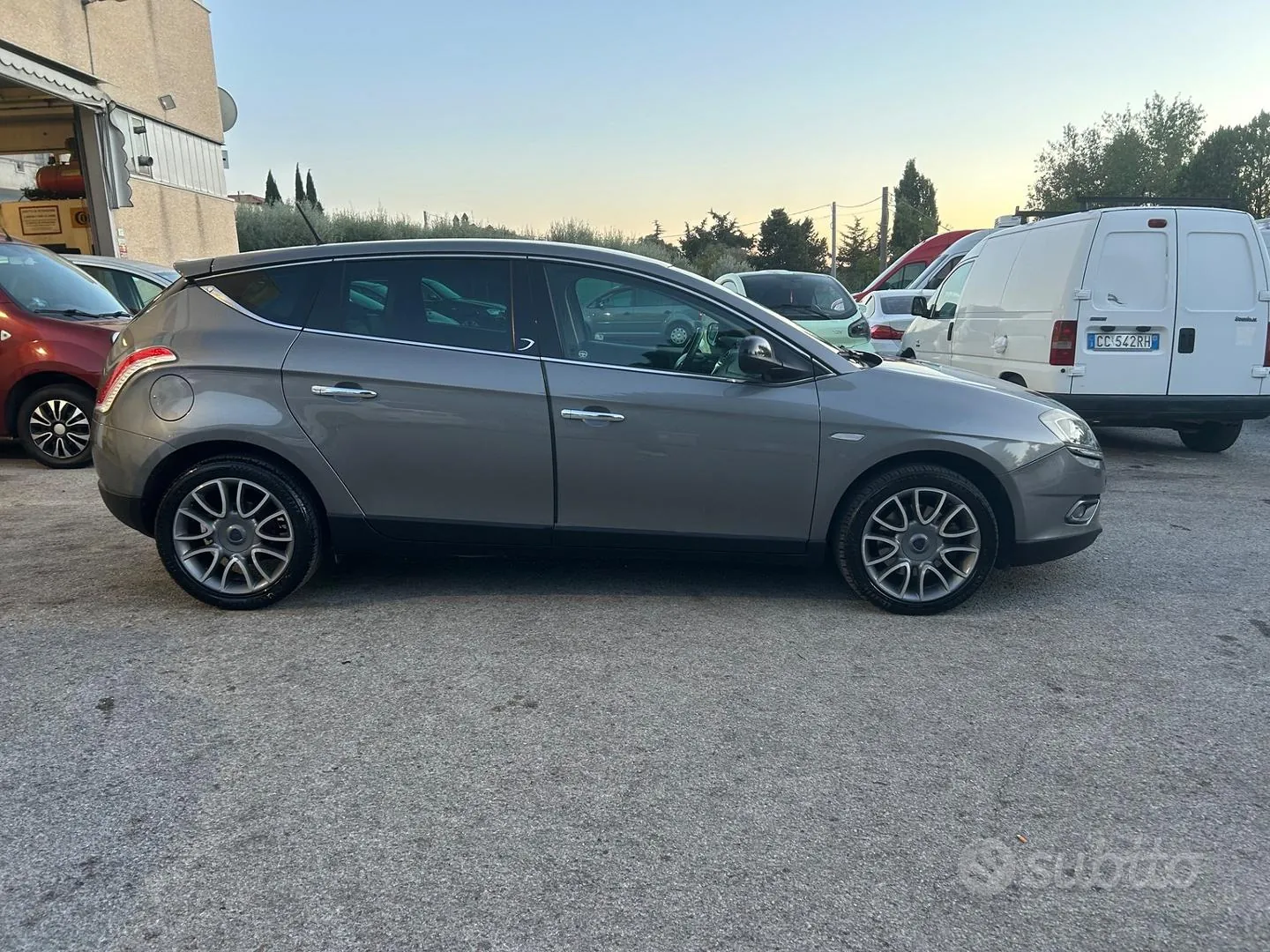 Lancia Delta 2011 photo 5