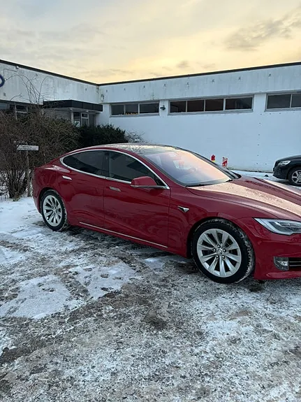Tesla Model S 2017 photo 3