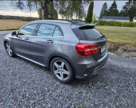 Mercedes-Benz Gla200 D 2016 photo 4