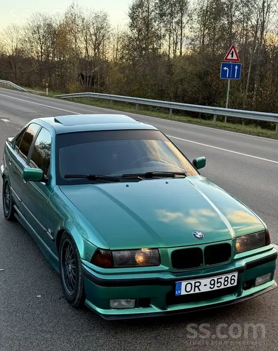 BMW 318 1995 photo 2