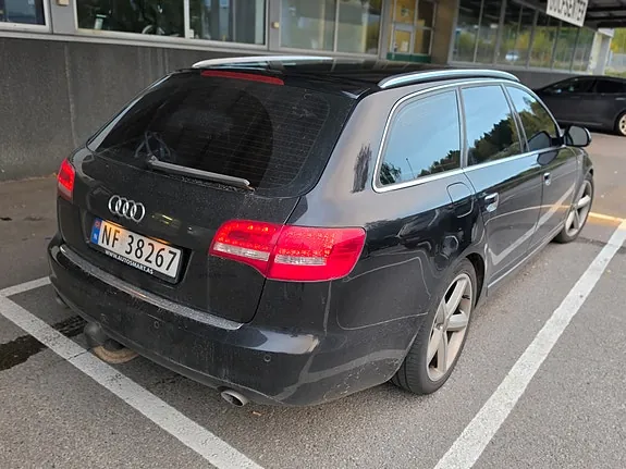 Audi A6 2010 photo 2