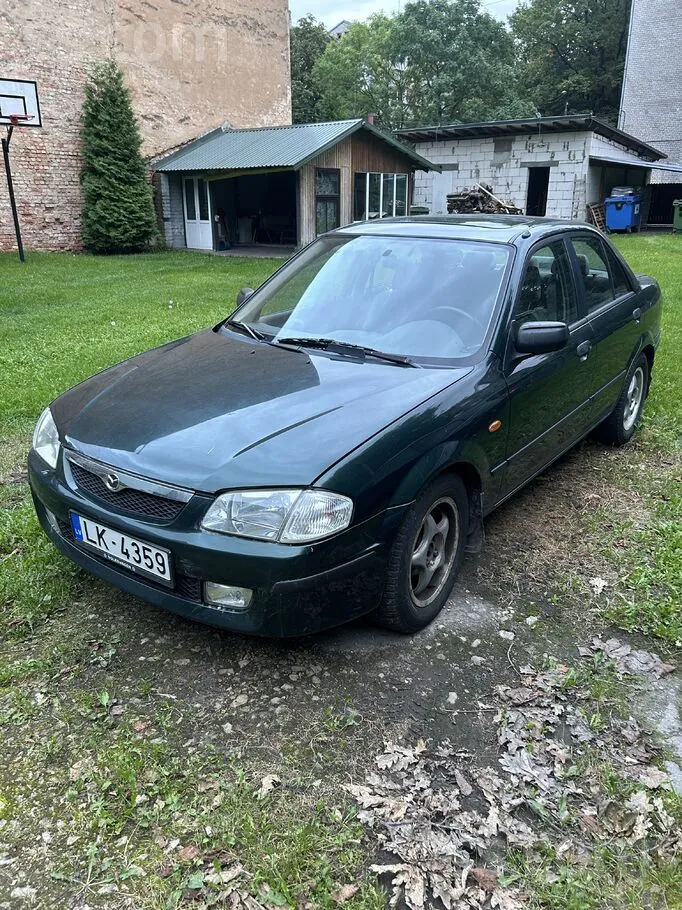 Mazda 323