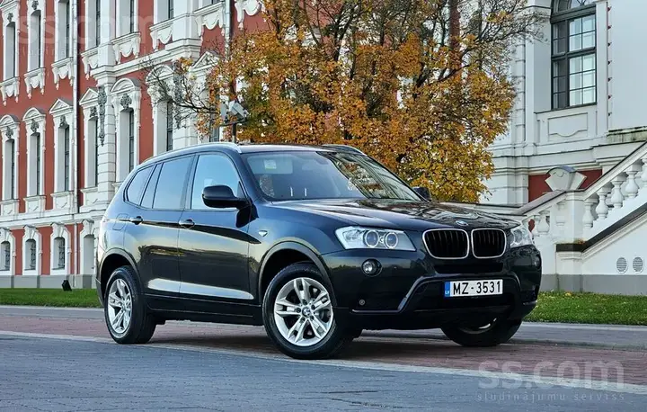 BMW X3 2013 photo 2