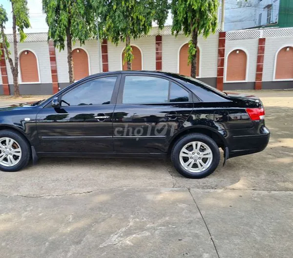 Hyundai Sonata 2009 photo 4