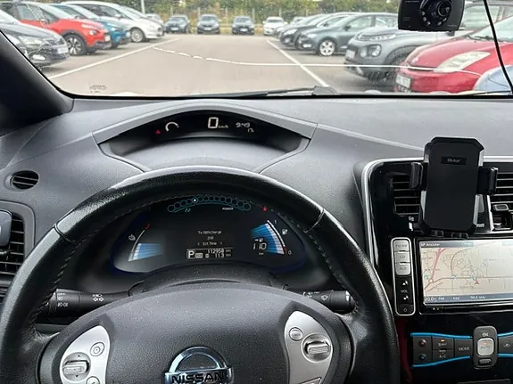 Nissan Leaf 2015 photo 3