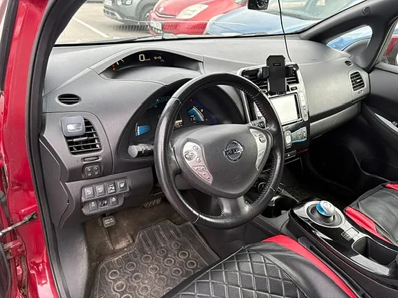 Nissan Leaf 2015 photo 5