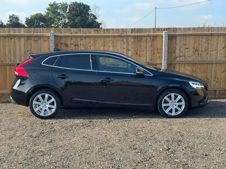 Volvo V40 2017 photo 4