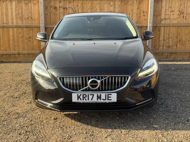 Volvo V40 2017 photo 2