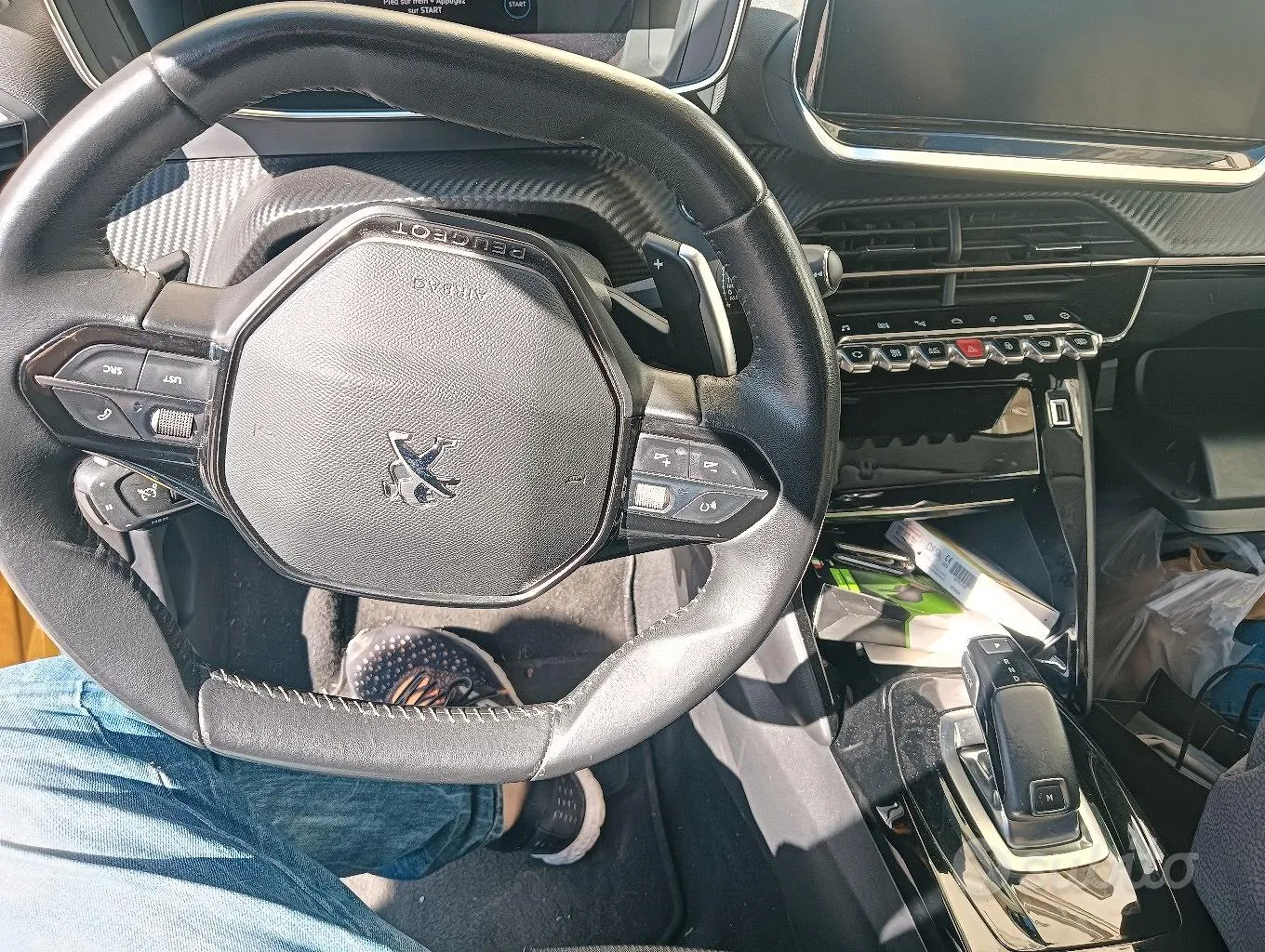 Peugeot 208 2021 photo 4