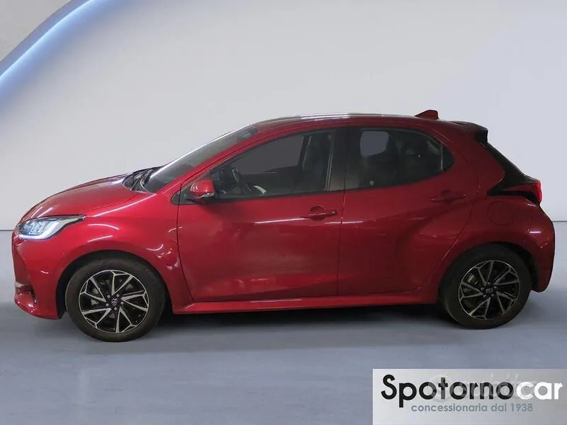 Toyota Yaris 2023 photo 3