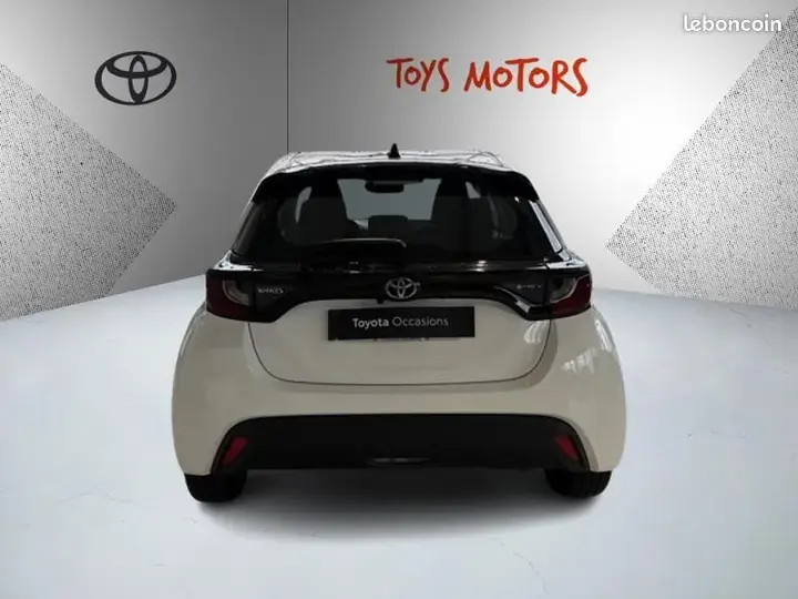 Toyota Yaris 2025 photo 4