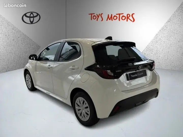 Toyota Yaris 2025 photo 3