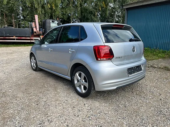 Volkswagen Polo 2010 photo 3