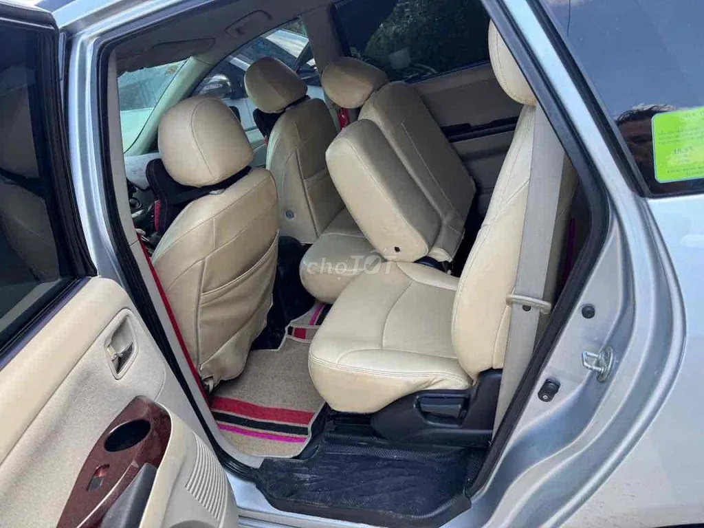 Mitsubishi Grandis 2005 photo 3