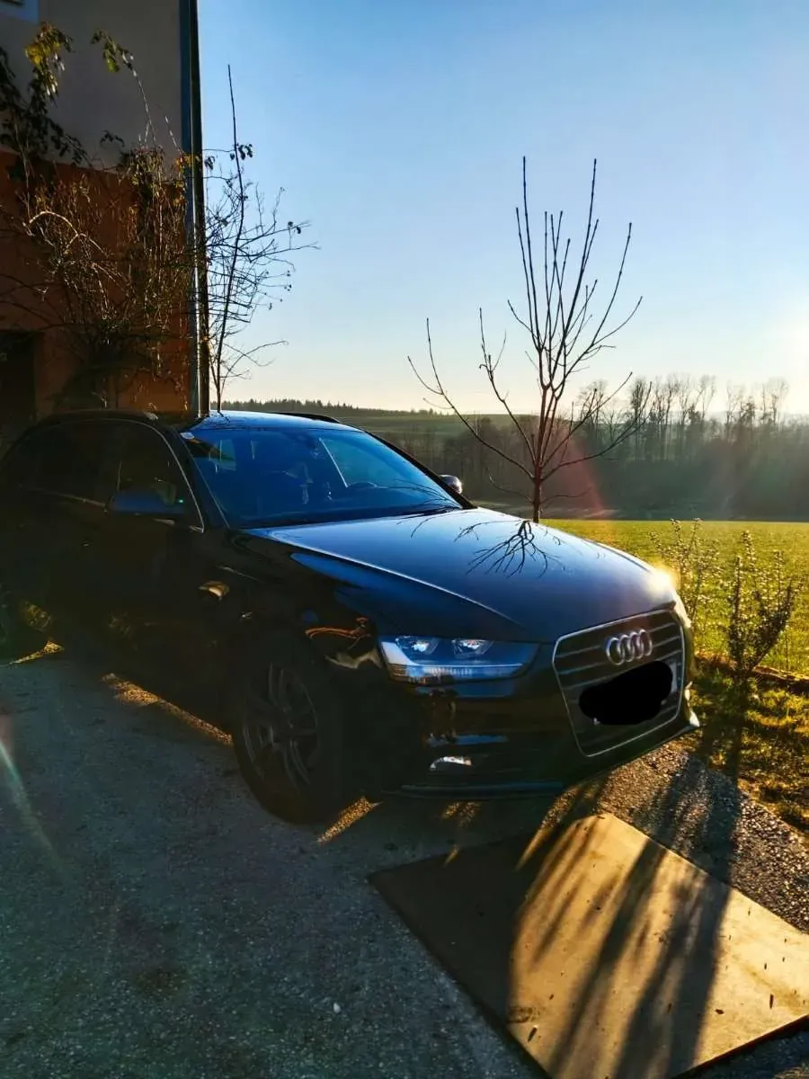 Audi A4 2015 photo 3