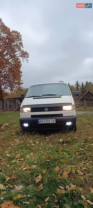 Volkswagen Caravelle 1999 photo 4