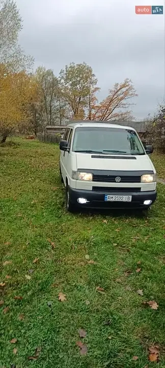 Volkswagen Caravelle 1999 photo 2