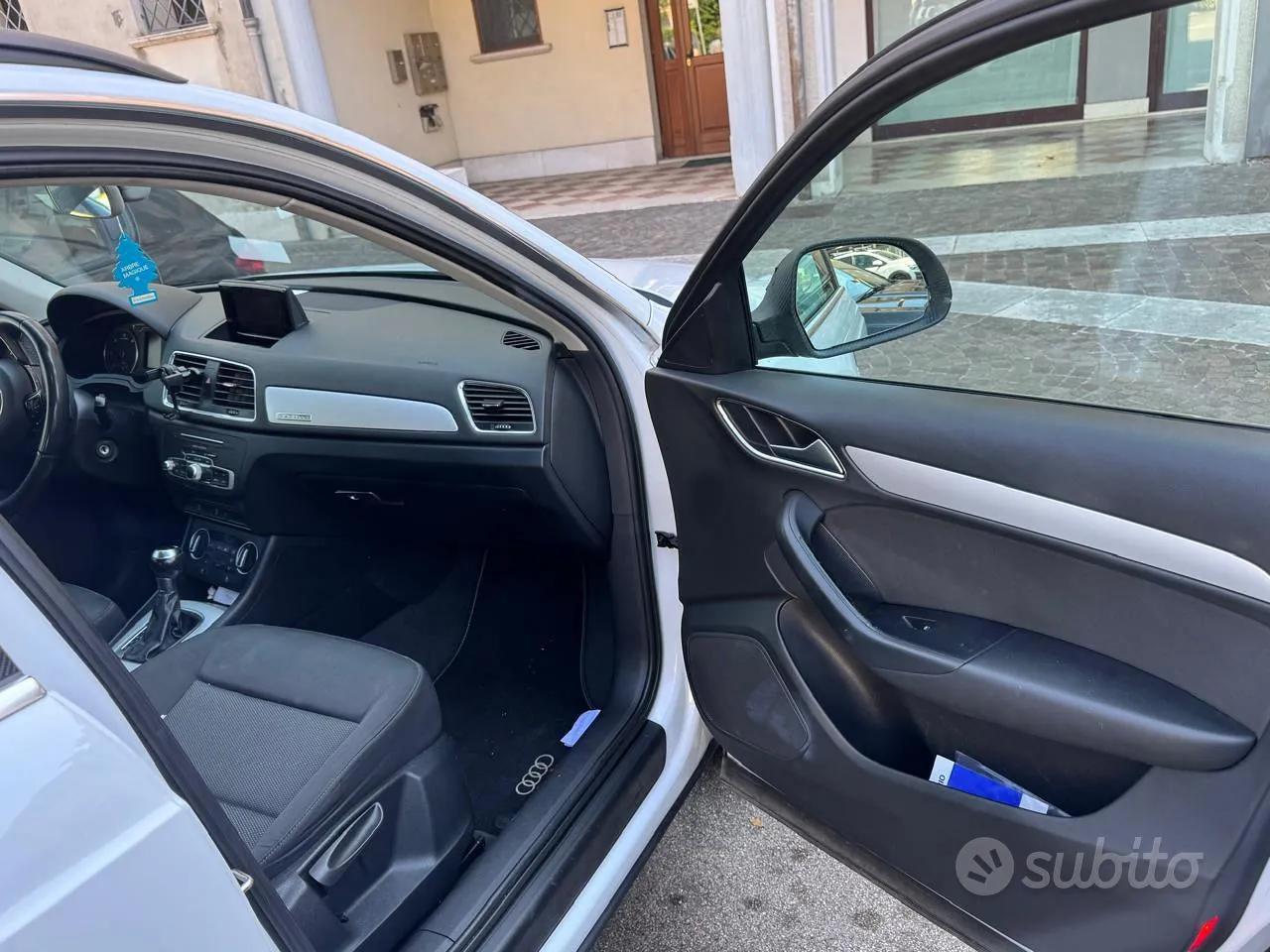 Audi Q3 2016 photo 3