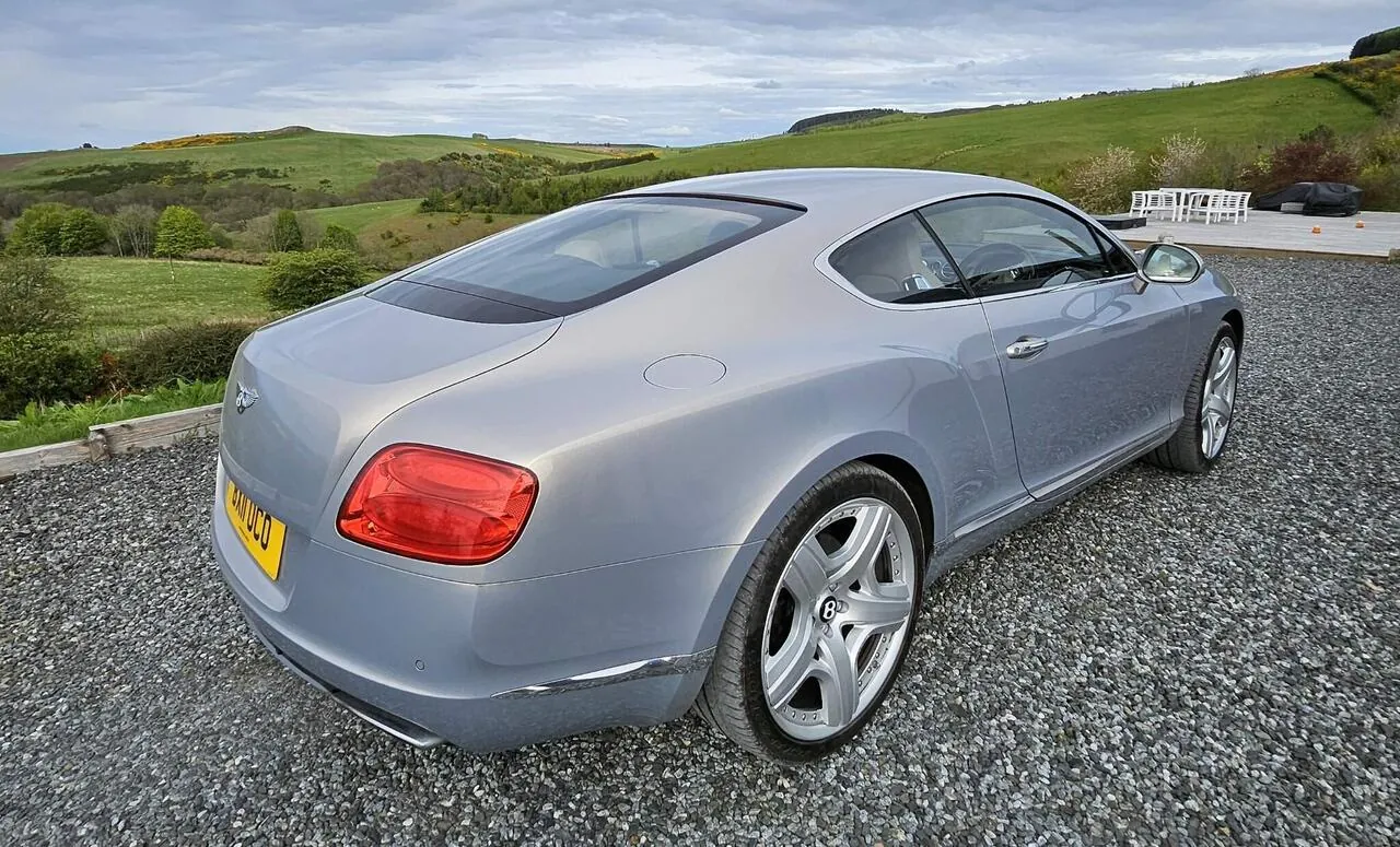 Bentley Continental Gt 2011 photo 3