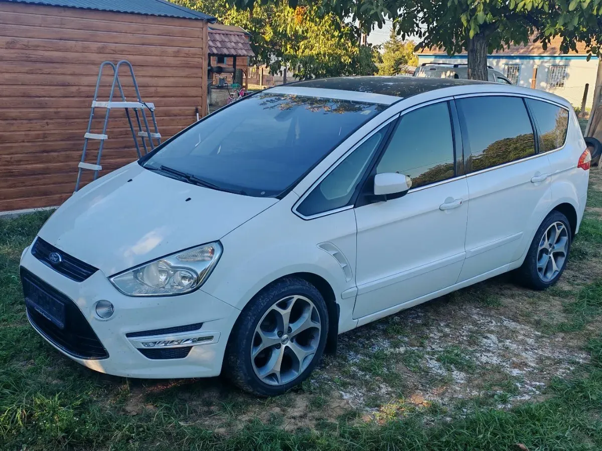 Ford S-Max 2011 photo 2