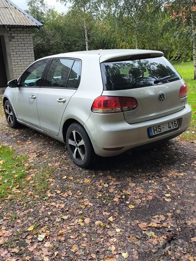 Volkswagen Golf 2011 photo 3