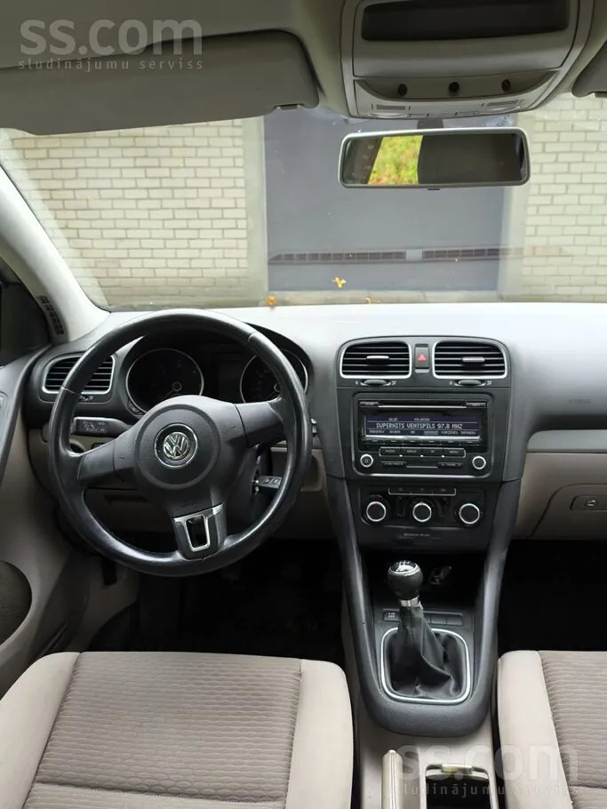 Volkswagen Golf 2011 photo 5