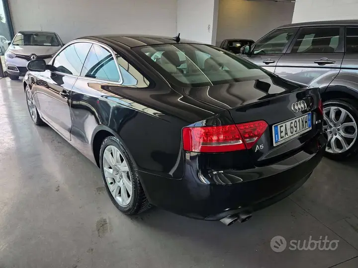 Audi A5 2010 photo 4