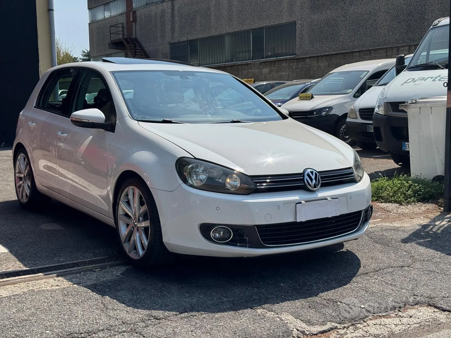 Volkswagen Golf 2010 photo 3