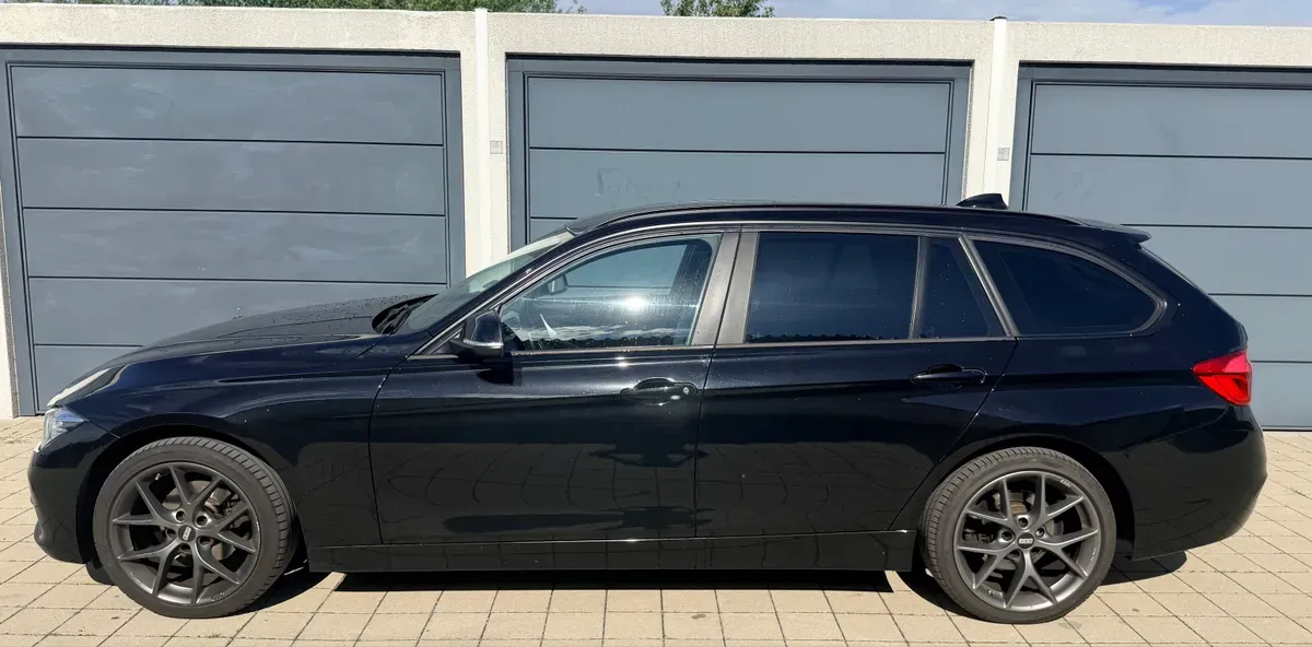 BMW 3Er-Reihe 320I Touring 2018 photo 3